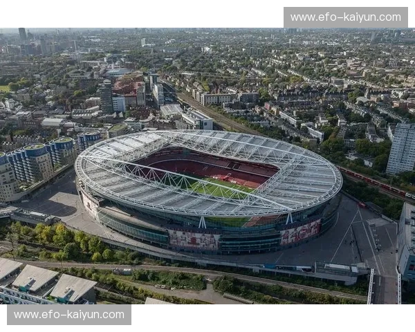 红白风暴VS蓝狐奇迹：当酋长球场遇见足球最纯粹的灵魂